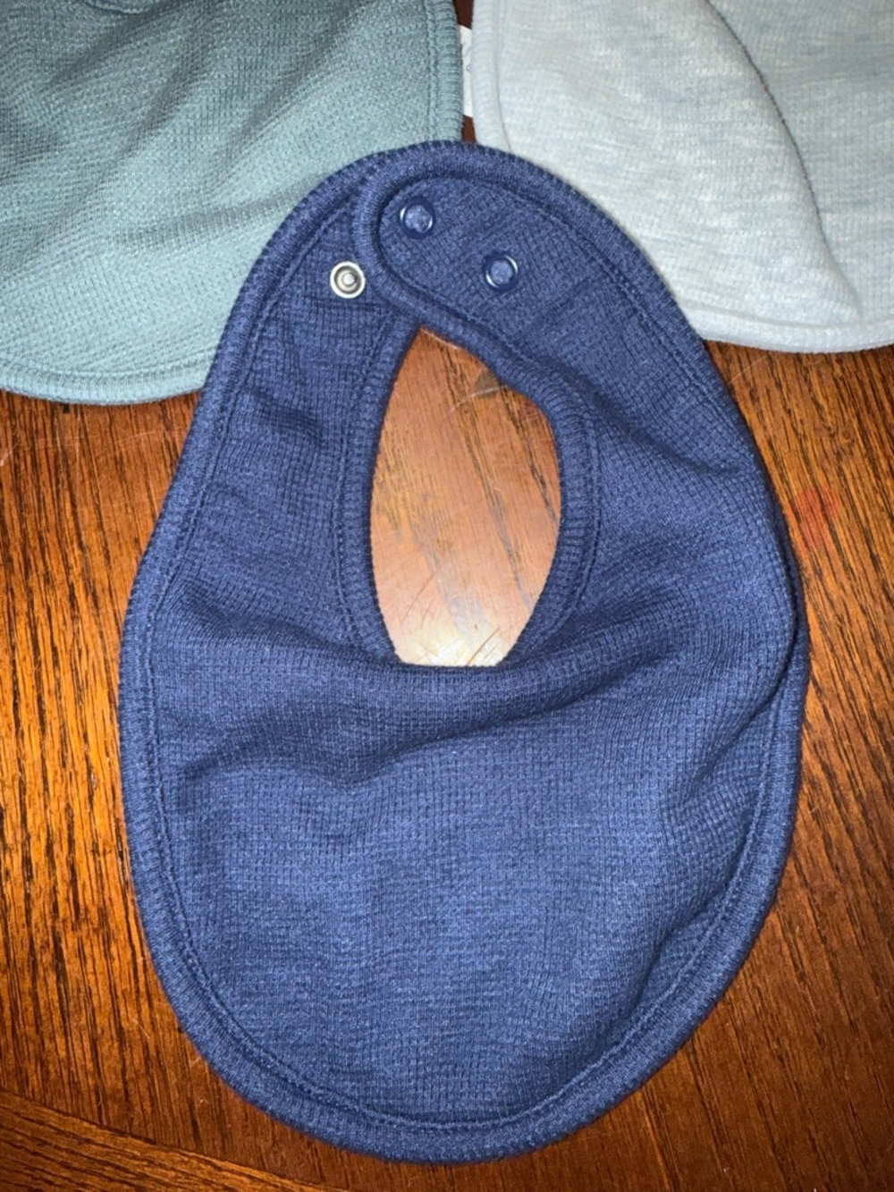 Carters | Bibs - Picture 2 of 6